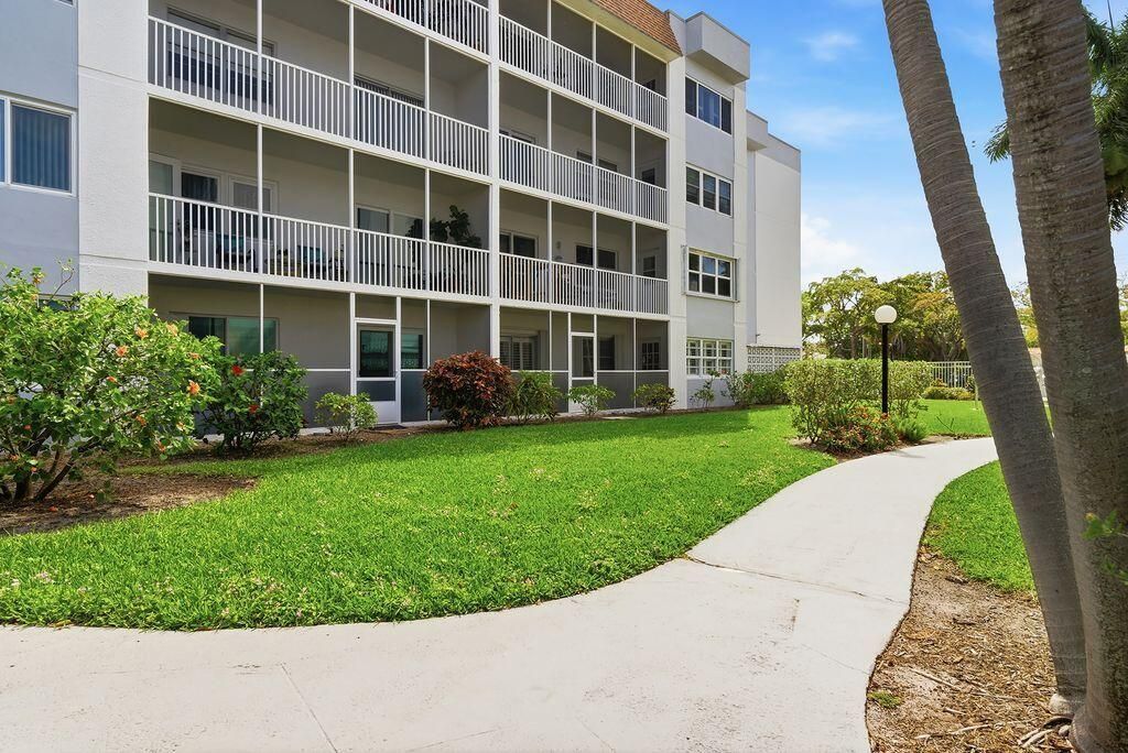 1516 S Lakeside Drive, Unit #110, Lake Worth Beach, FL 33460 Photo