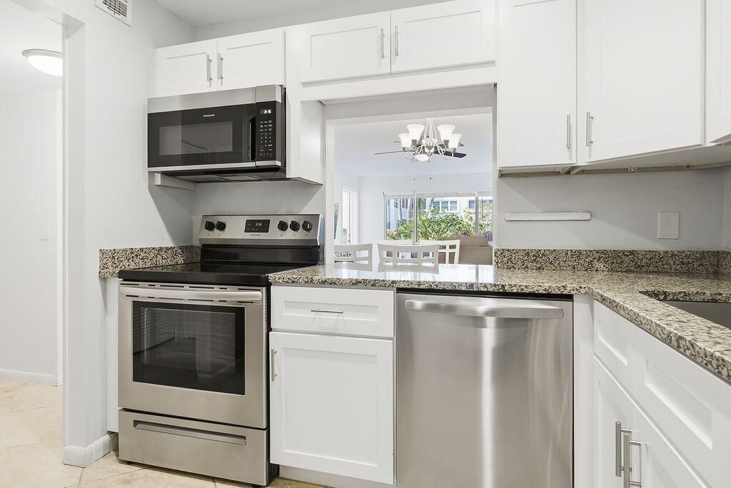 1516 S Lakeside Drive, Unit #110, Lake Worth Beach, FL 33460 Photo