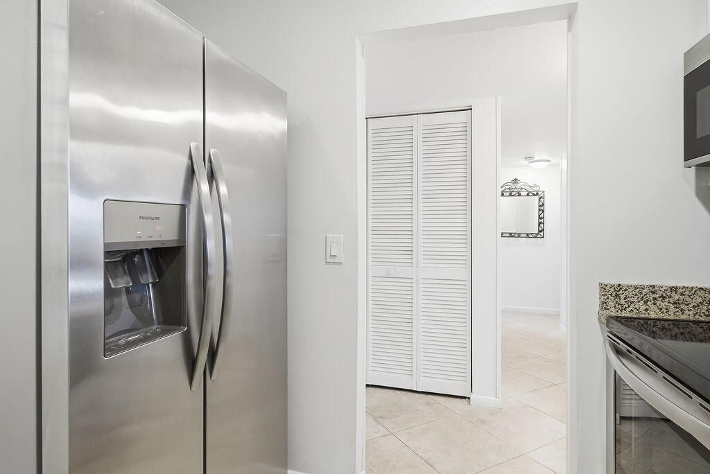 1516 S Lakeside Drive, Unit #110, Lake Worth Beach, FL 33460 Photo