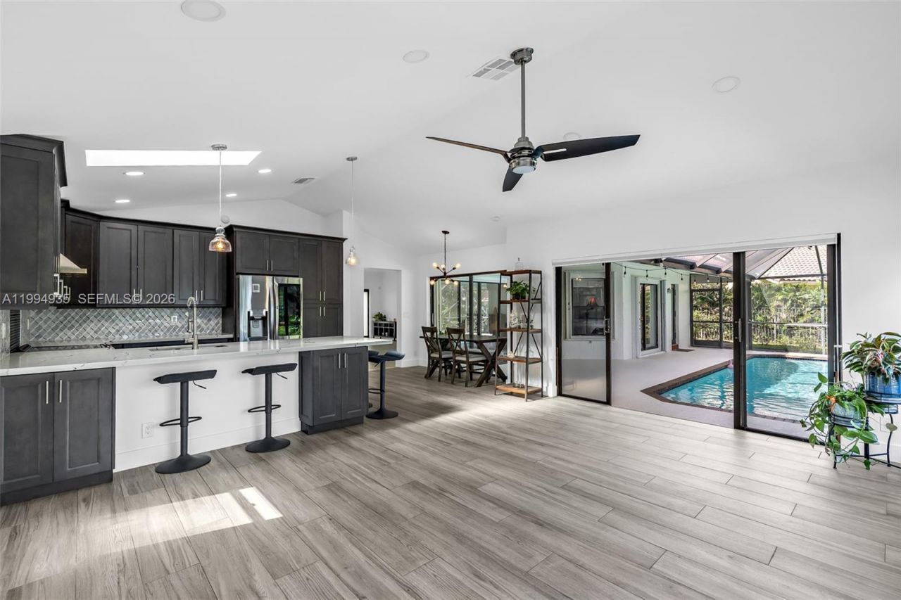 1601 Eastlake Way, Weston, FL 33326 Photo