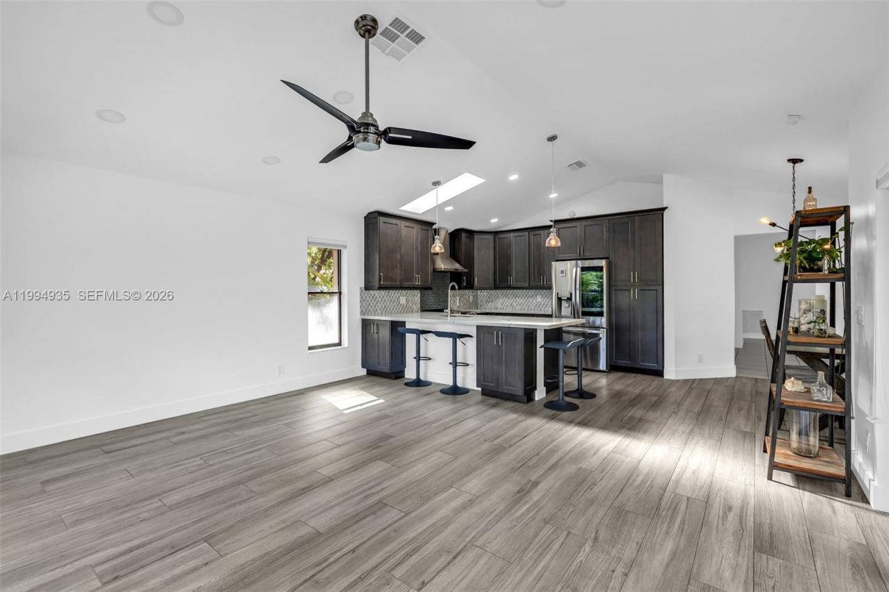 1601 Eastlake Way, Weston, FL 33326 Photo