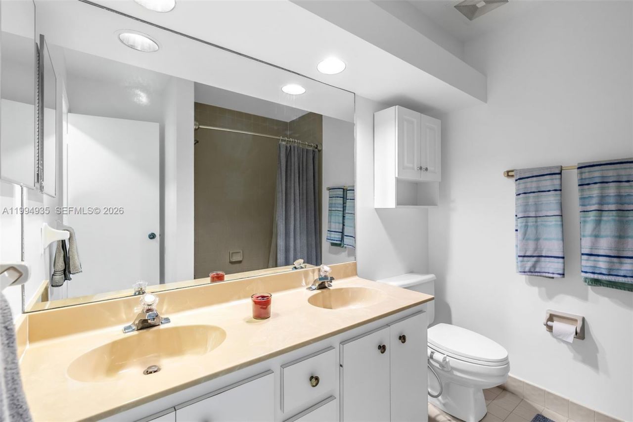 1601 Eastlake Way, Weston, FL 33326 Photo