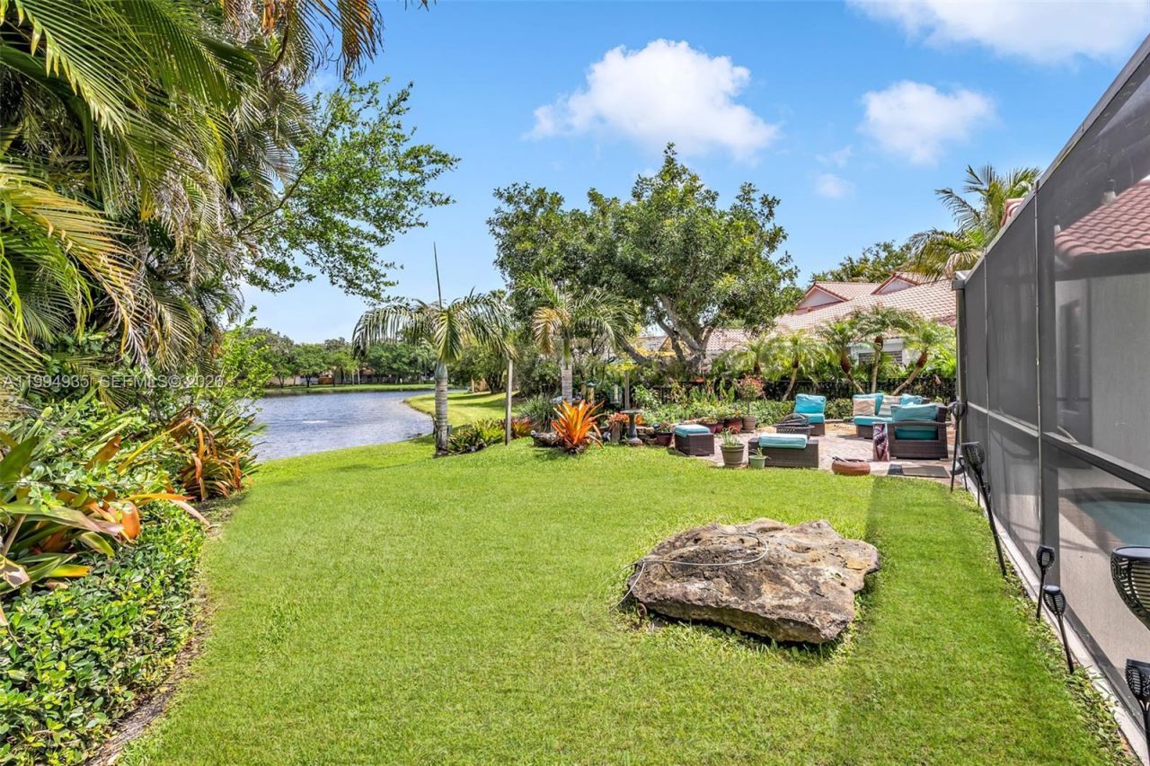 1601 Eastlake Way, Weston, FL 33326 Photo