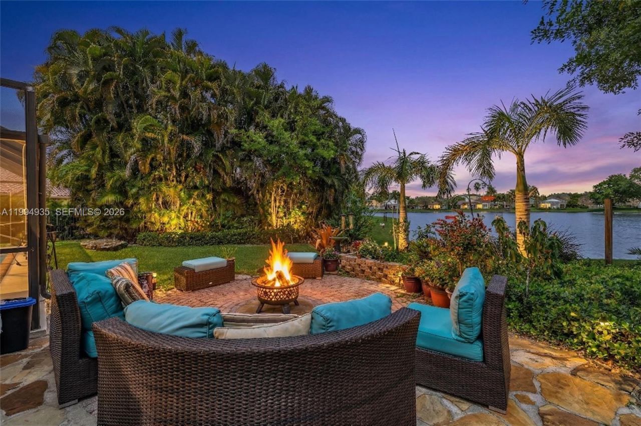 1601 Eastlake Way, Weston, FL 33326 Photo