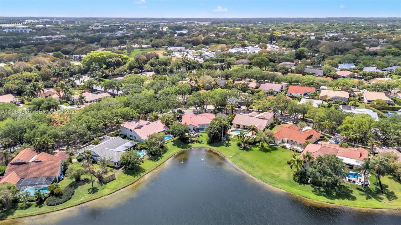 1601 Eastlake Way, Weston, FL 33326 Photo