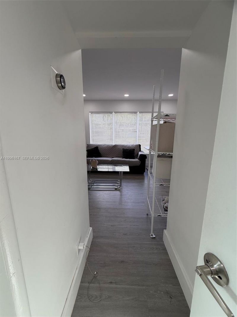 821 NE 6th St , Unit 2, Hallandale Beach, FL 33009 Photo