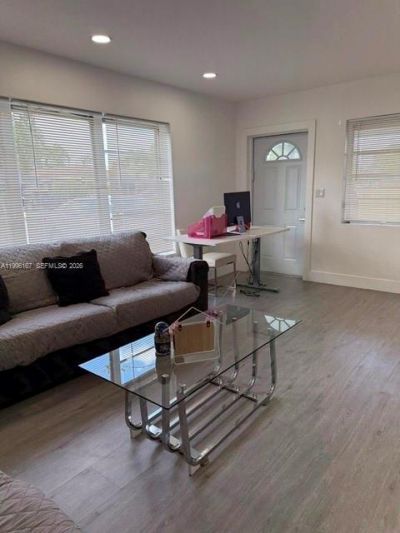 821 NE 6th St , Unit 2, Hallandale Beach, FL 33009 Photo