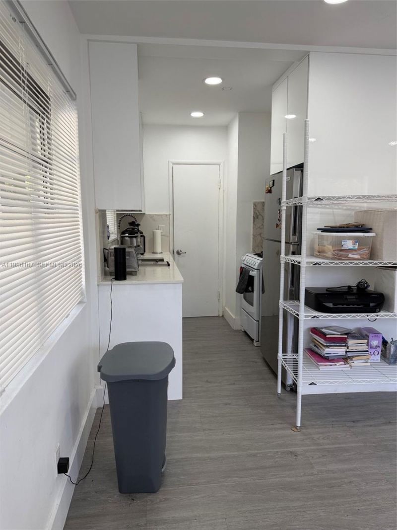 821 NE 6th St , Unit 2, Hallandale Beach, FL 33009 Photo