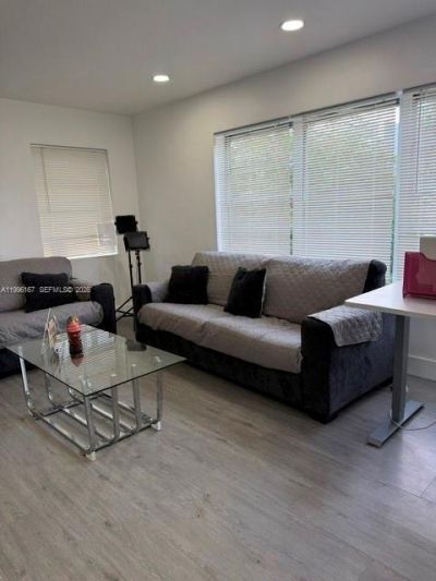 821 NE 6th St , Unit 2, Hallandale Beach, FL 33009 Photo