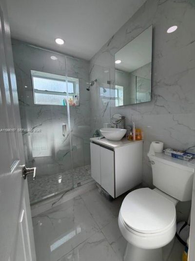 821 NE 6th St , Unit 2, Hallandale Beach, FL 33009 Photo