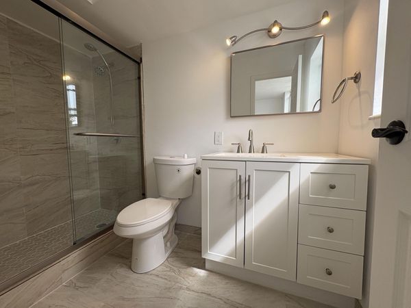 2850 Somerset Drive, Unit 208l, Lauderdale Lakes, FL 33311