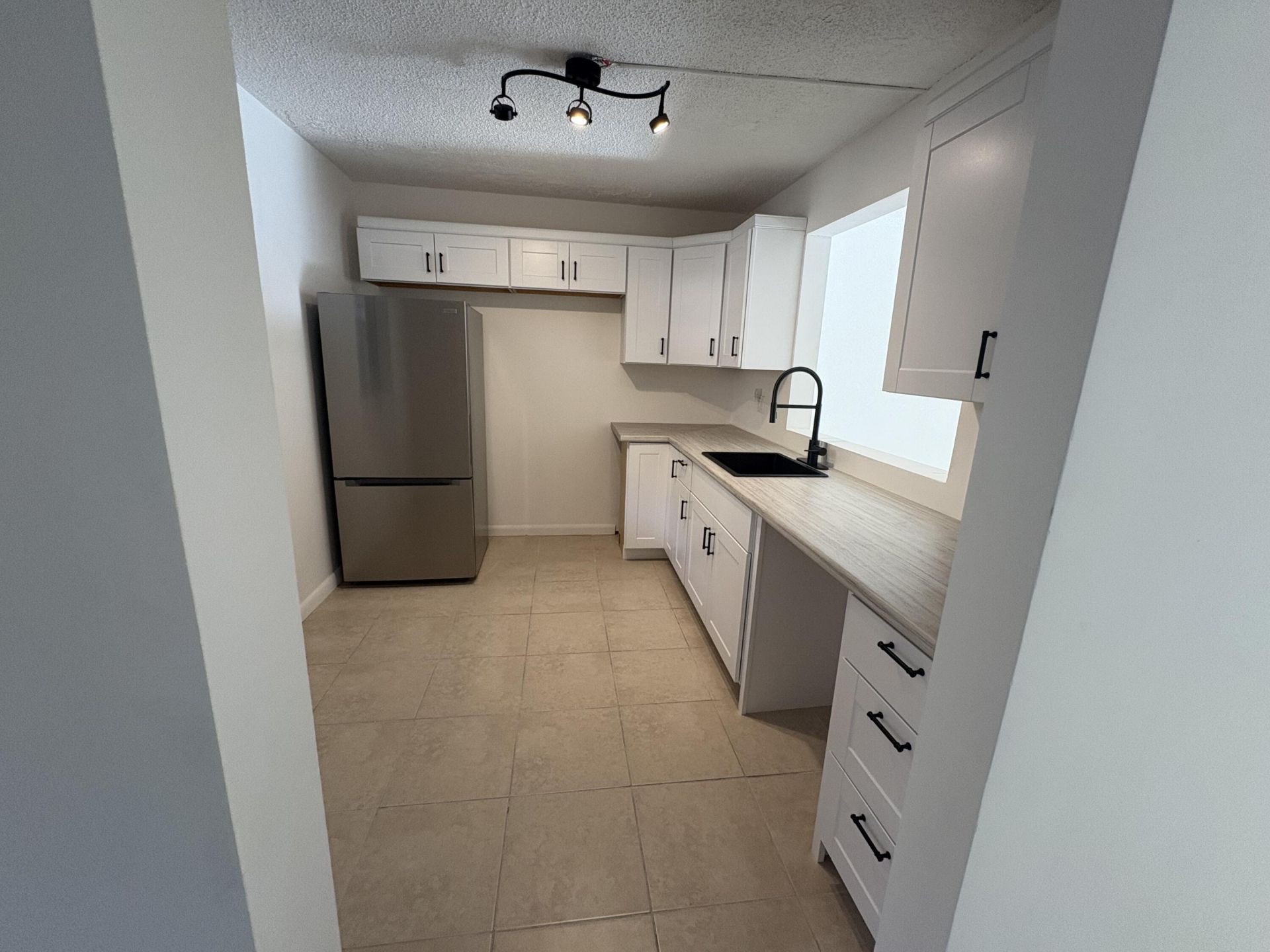 2850 Somerset Drive, Unit 208l, Lauderdale Lakes, FL 33311 Photo