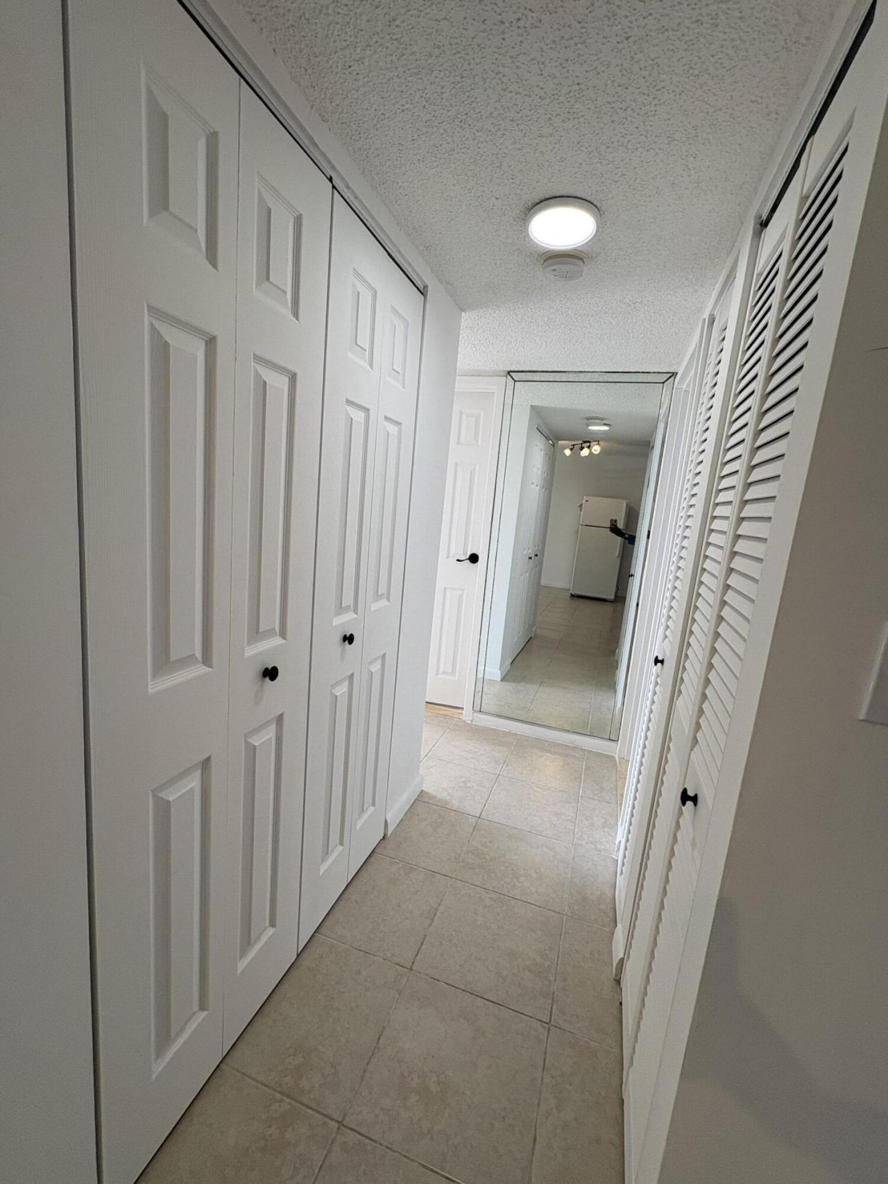 2850 Somerset Drive, Unit 208l, Lauderdale Lakes, FL 33311 Photo