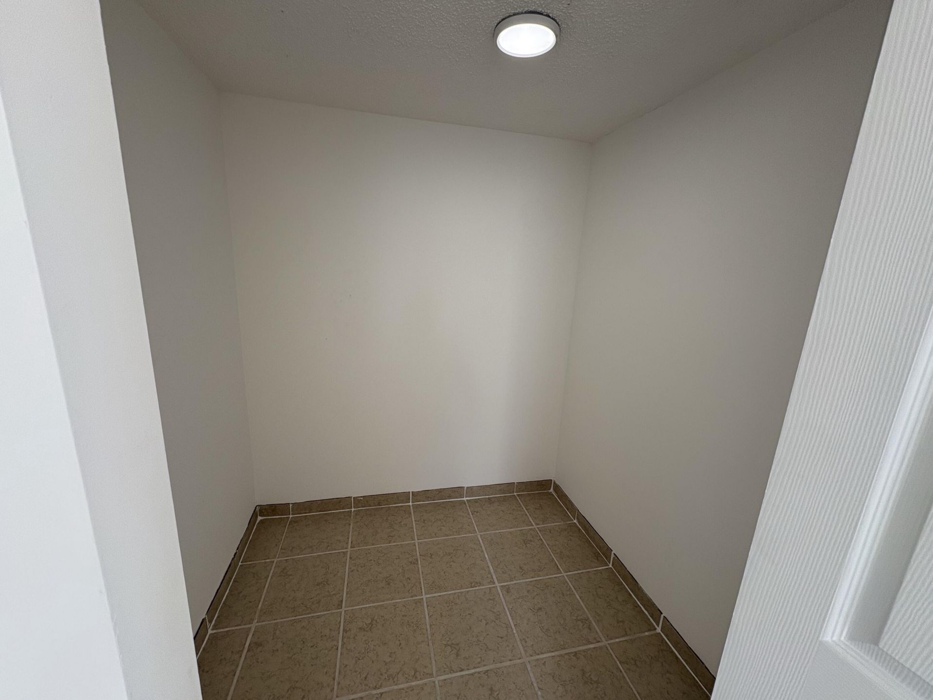 2850 Somerset Drive, Unit 208l, Lauderdale Lakes, FL 33311 Photo