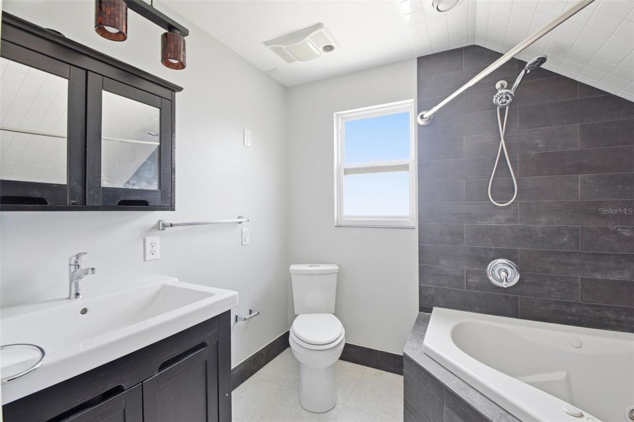 2513 16th Avenue W, Bradenton, FL 34205 Photo