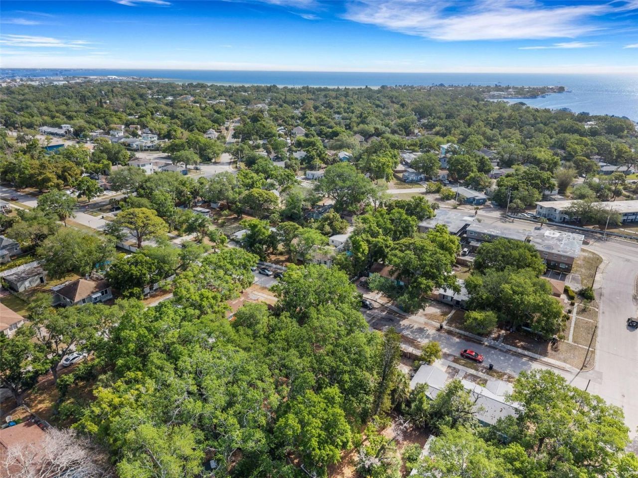 2715 5th Street S, Saint Petersburg, FL 33705 Photo