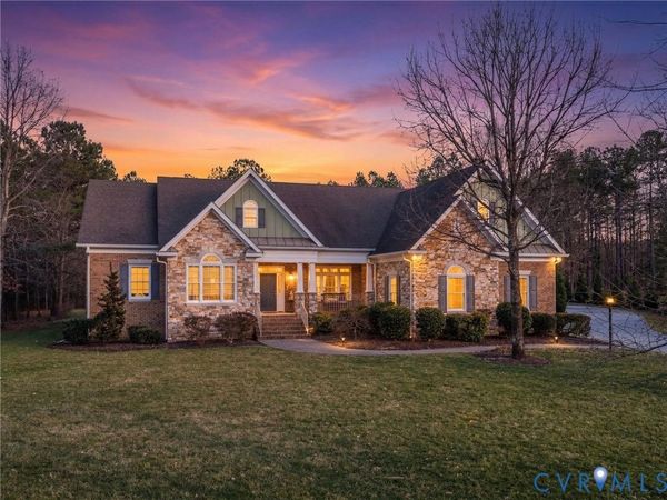 12713 Dell Hill Court , Chester, VA 23831