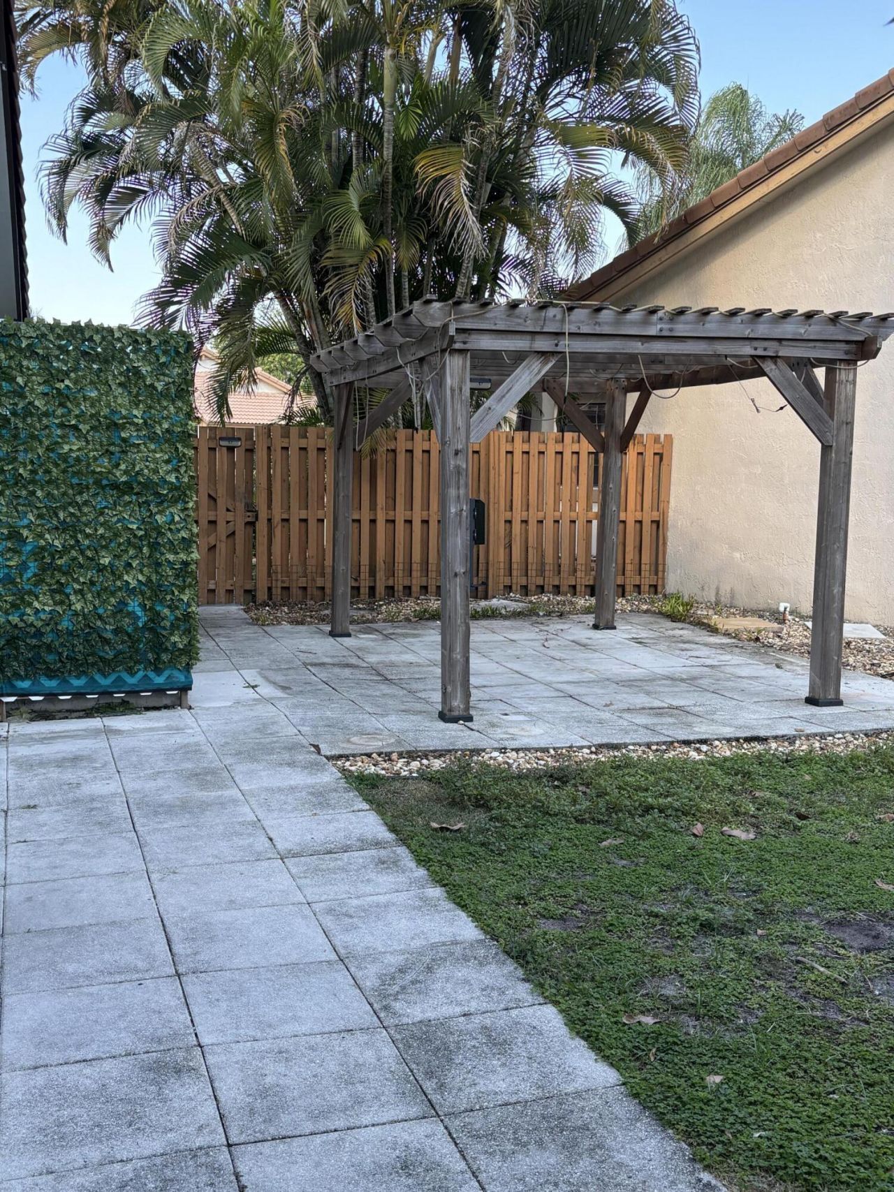 2199 Charleston, Weston, FL 33326 Photo