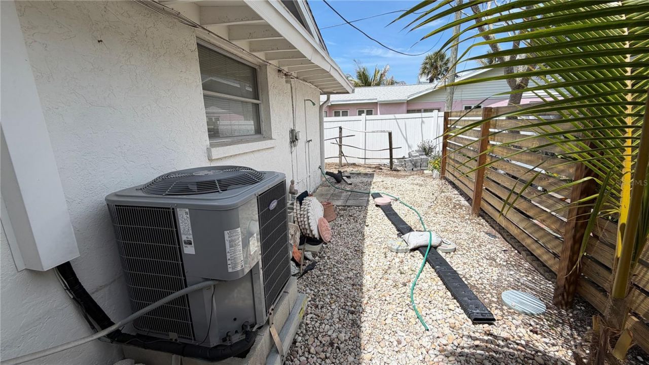 114 78th Street, Holmes Beach, FL 34217 Photo