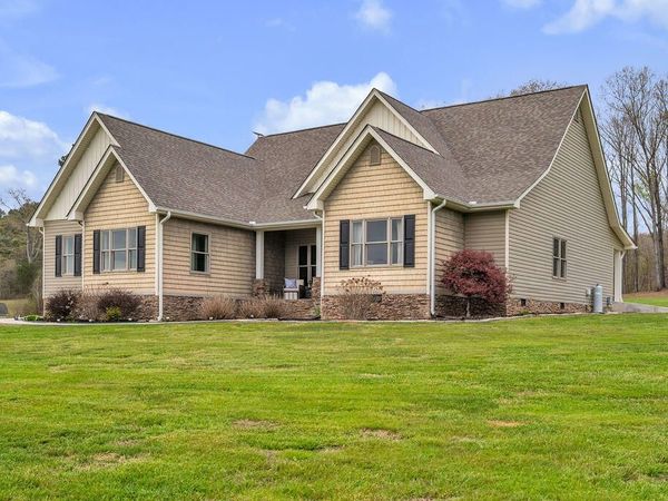 1809 County Road 50 , Riceville, TN 37370