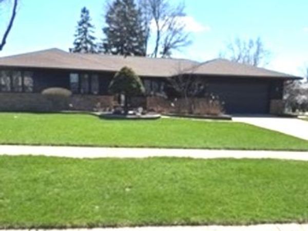 2376 Wyckwood Drive , Aurora, IL 60506