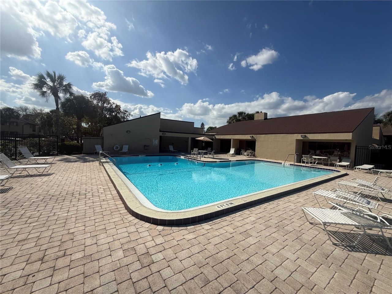 870 Village Lake Terrace N, Unit 101, Saint Petersburg, FL 33716 Photo