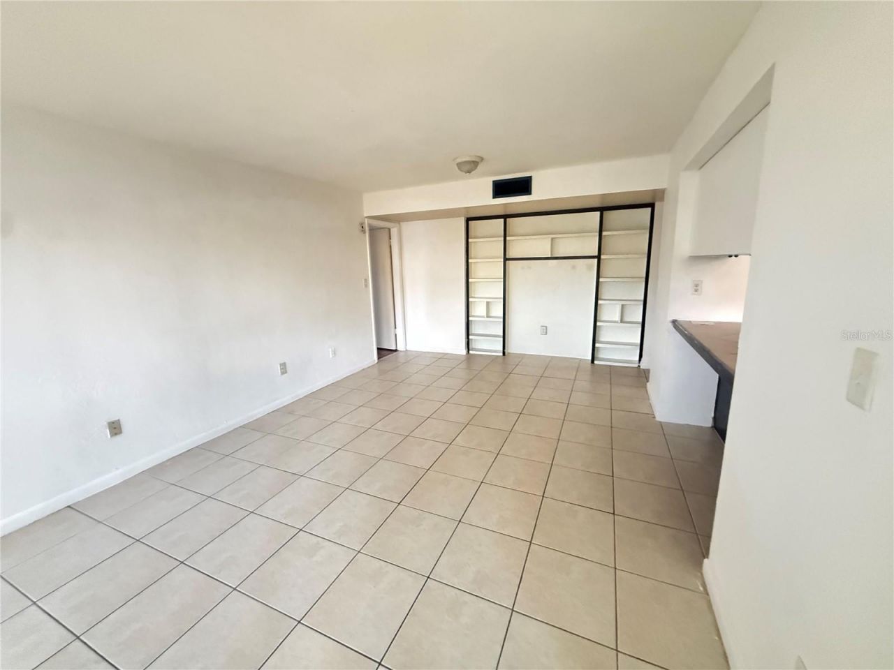 870 Village Lake Terrace N, Unit 101, Saint Petersburg, FL 33716 Photo