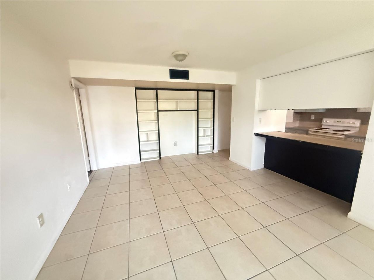 870 Village Lake Terrace N, Unit 101, Saint Petersburg, FL 33716 Photo