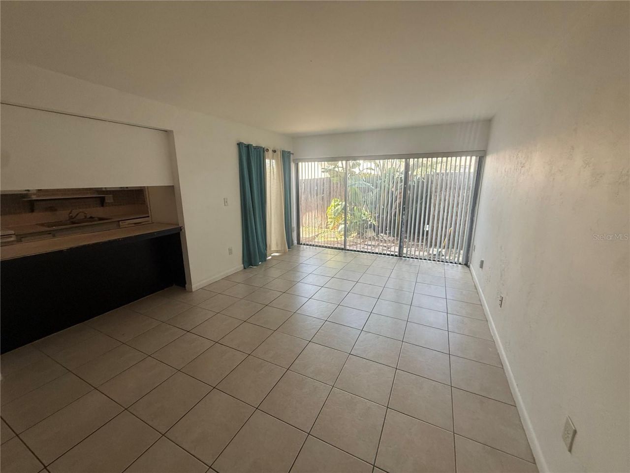 870 Village Lake Terrace N, Unit 101, Saint Petersburg, FL 33716 Photo