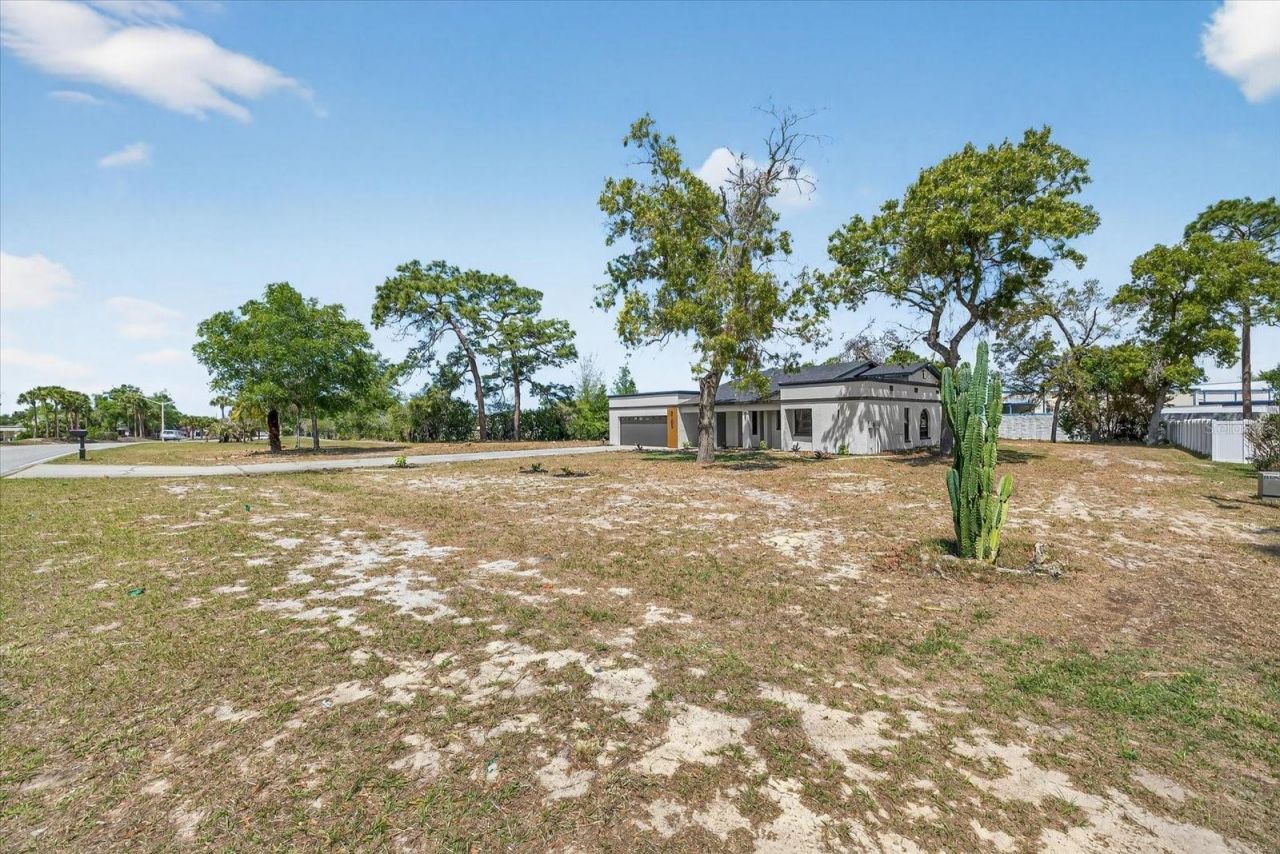 8169 Berkeley Manor Boulevard, Spring Hill, FL 34606 Photo