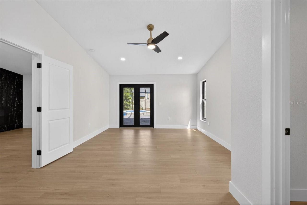 8169 Berkeley Manor Boulevard, Spring Hill, FL 34606 Photo