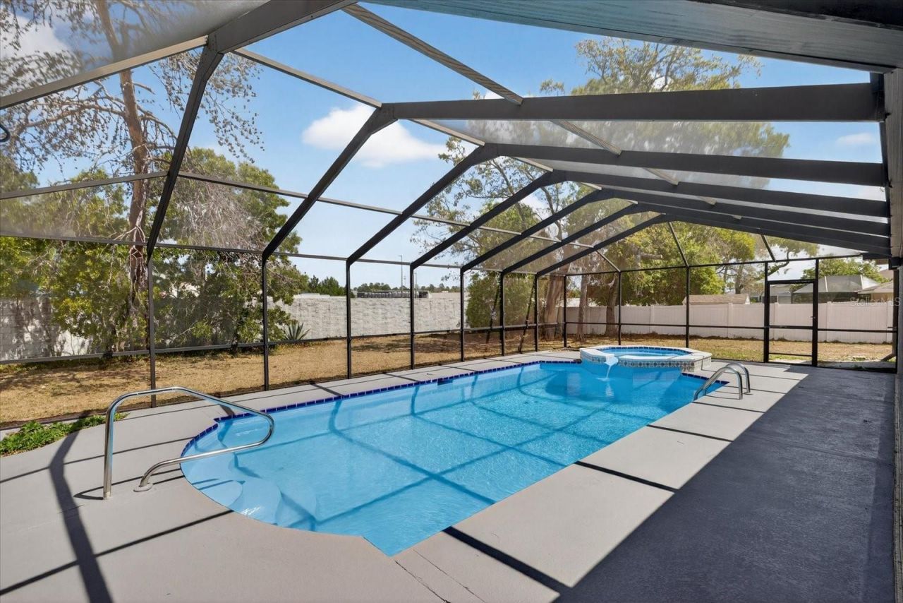 8169 Berkeley Manor Boulevard, Spring Hill, FL 34606 Photo