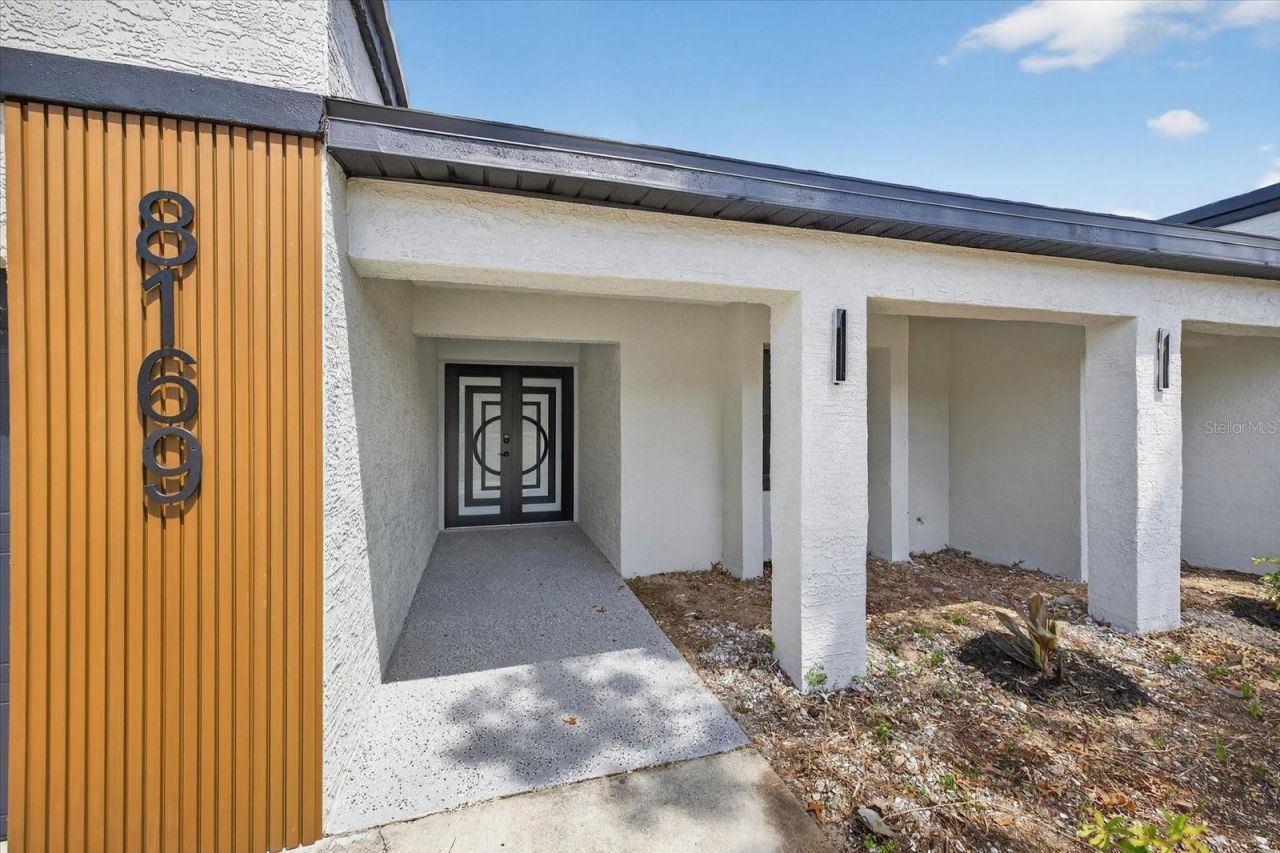 8169 Berkeley Manor Boulevard, Spring Hill, FL 34606 Photo