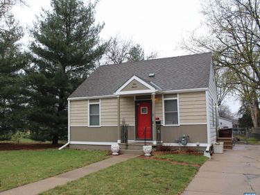 911 N 65th Street , Lincoln, NE 68505