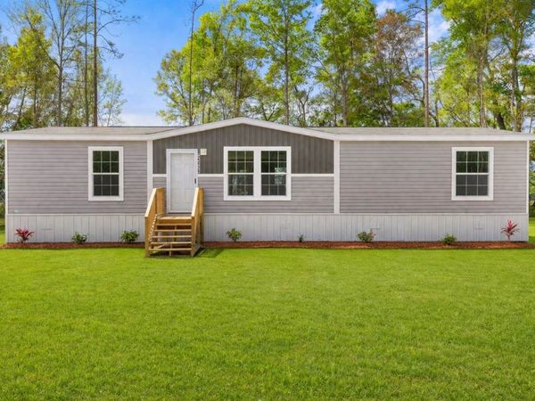 24255 COUNTY ROAD 49, OBrien, FL 32071