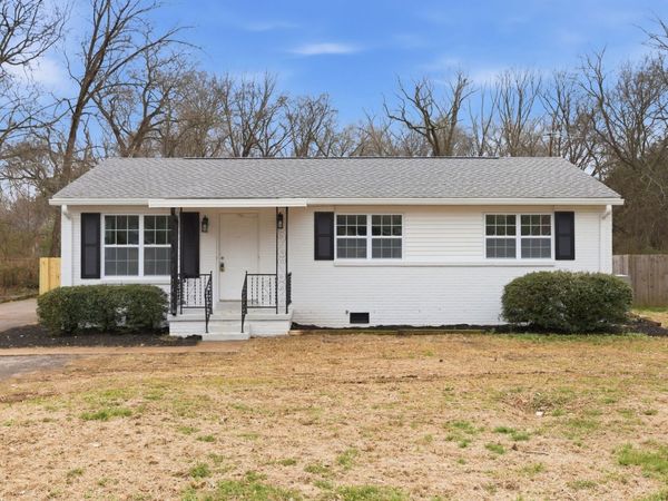 1806 Fern Dr , Murfreesboro, TN 37130