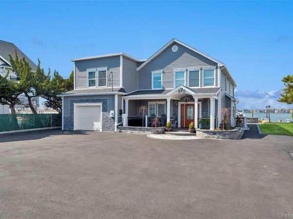 890 S Long Beach Avenue, Freeport, NY 11520