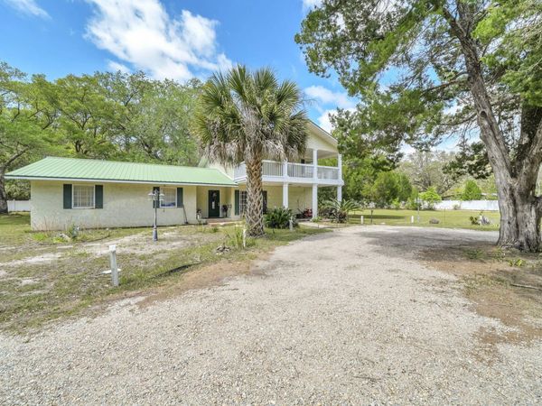 233 Altman Road, Freeport, FL 32439