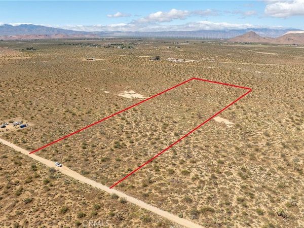 0 Champagne Avenue, Mojave, CA 93501