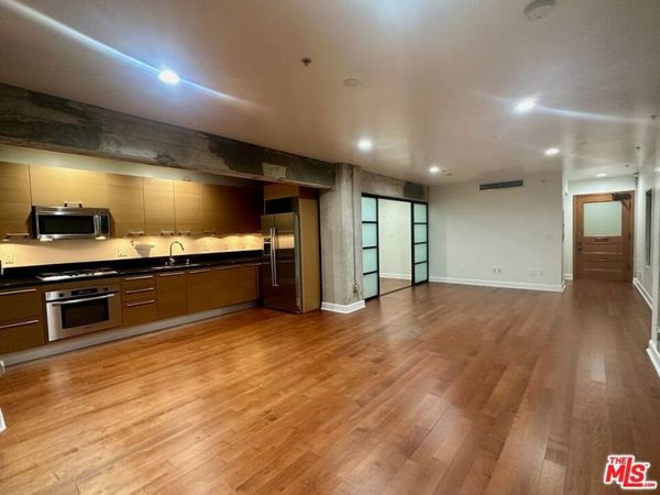416 S Spring Street, Unit 408, Los Angeles, CA 90013