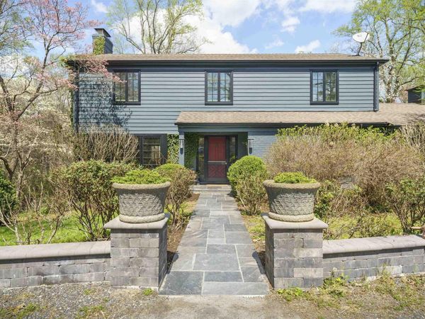 2220 CORNWALL RD, Charlottesville, VA 22901