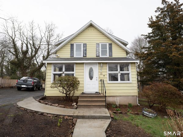 25 Vera , East Haven, CT 06512