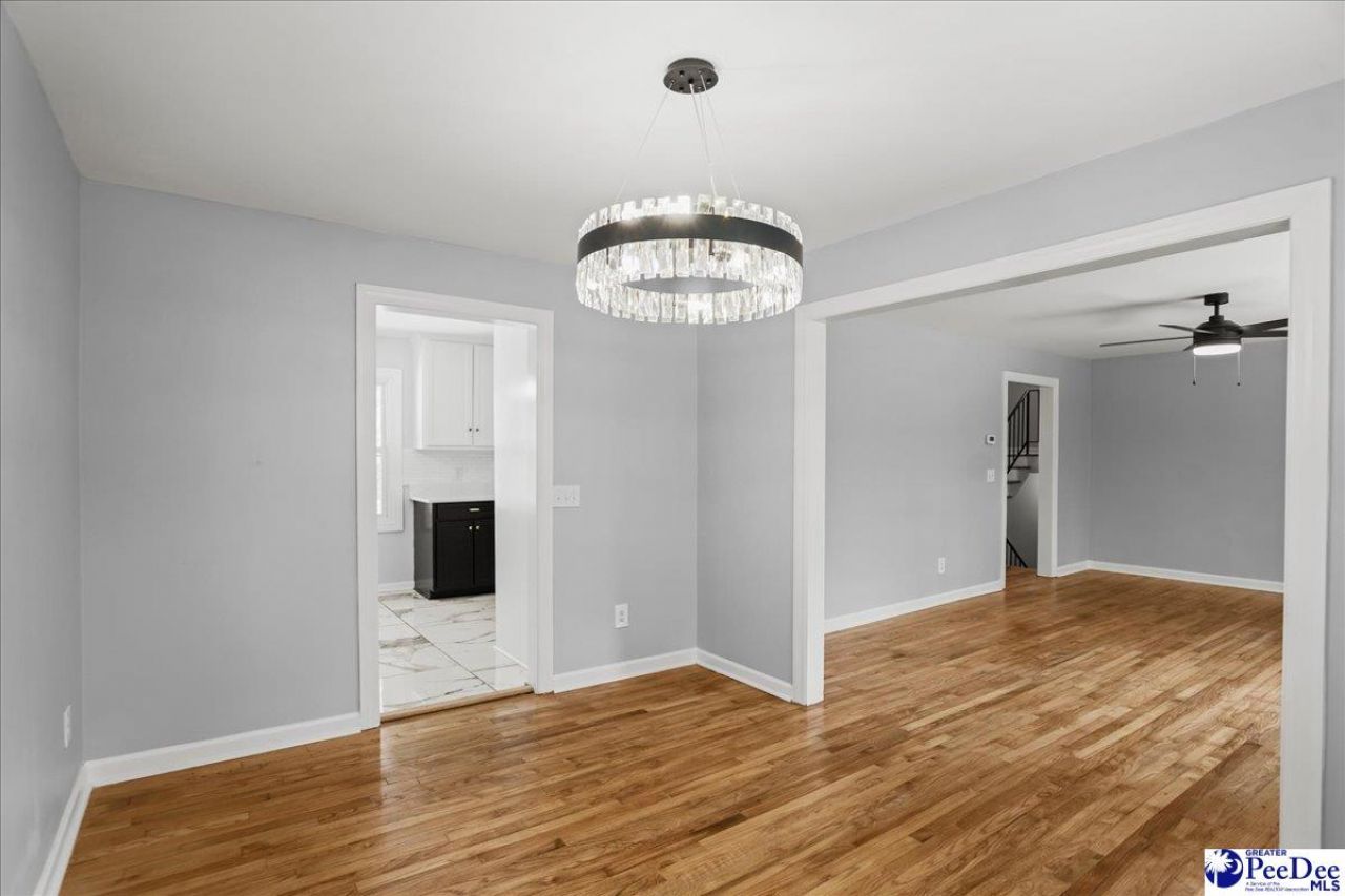 53 Kings Rd Photo 14