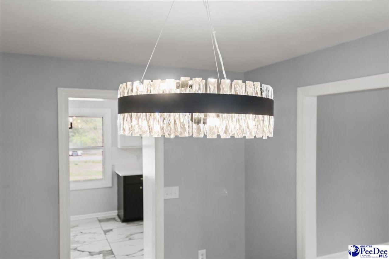 53 Kings Rd Photo 15