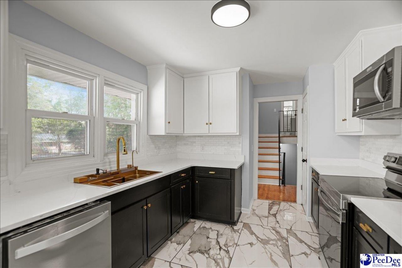 53 Kings Rd Photo 18