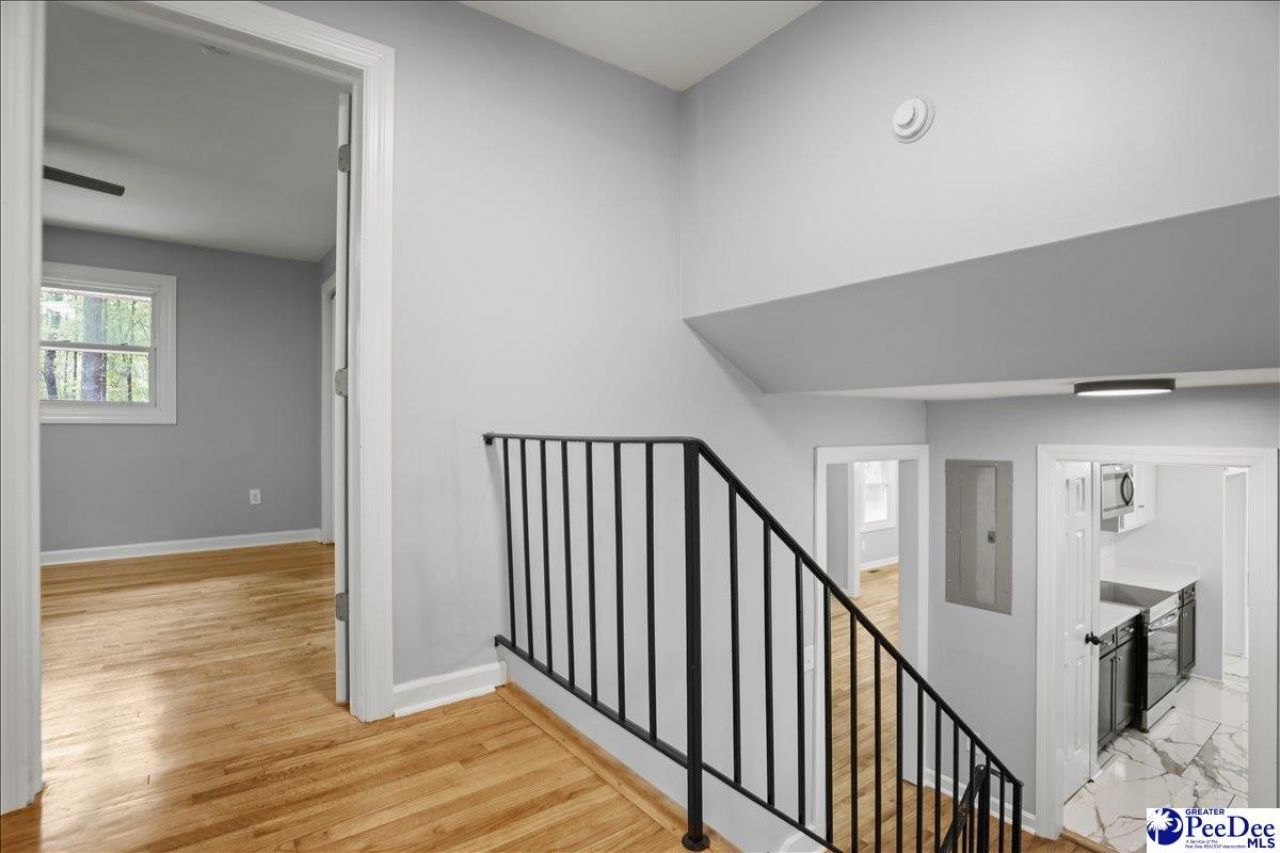 53 Kings Rd Photo 29