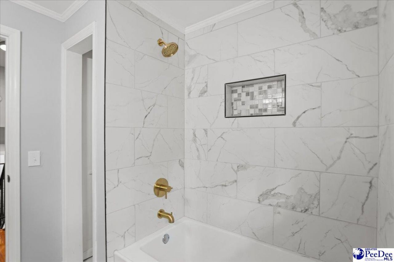 53 Kings Rd Photo 33