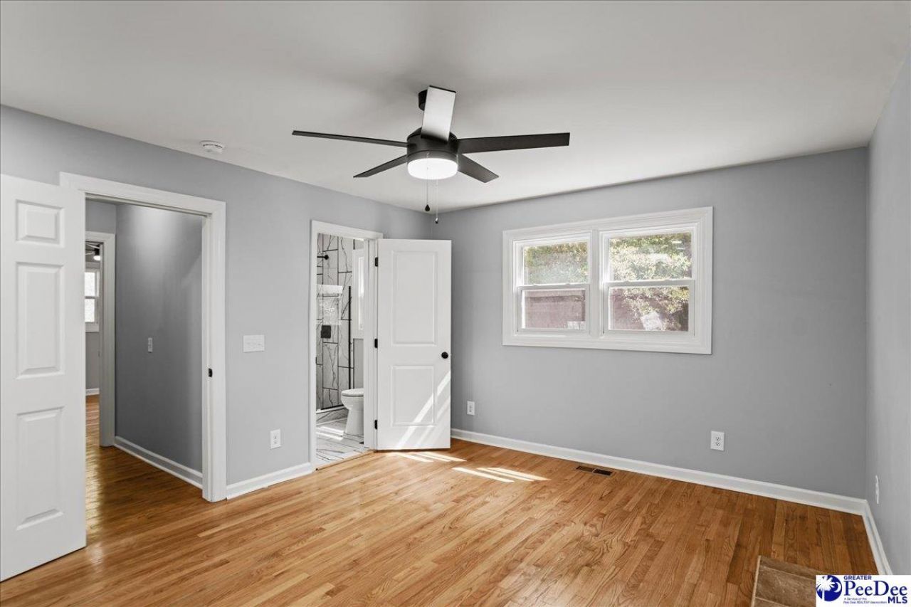 53 Kings Rd Photo 37