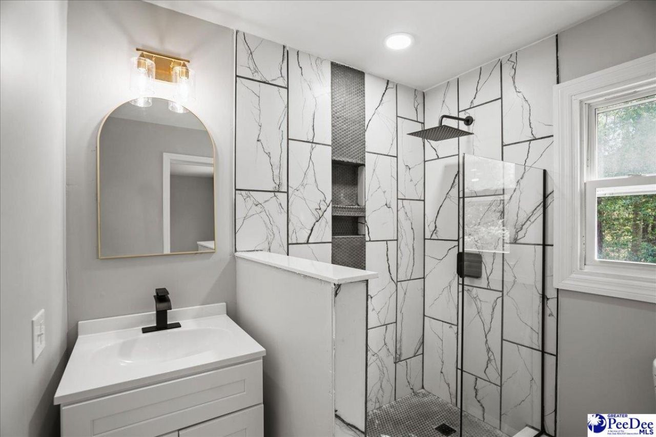 53 Kings Rd Photo 41