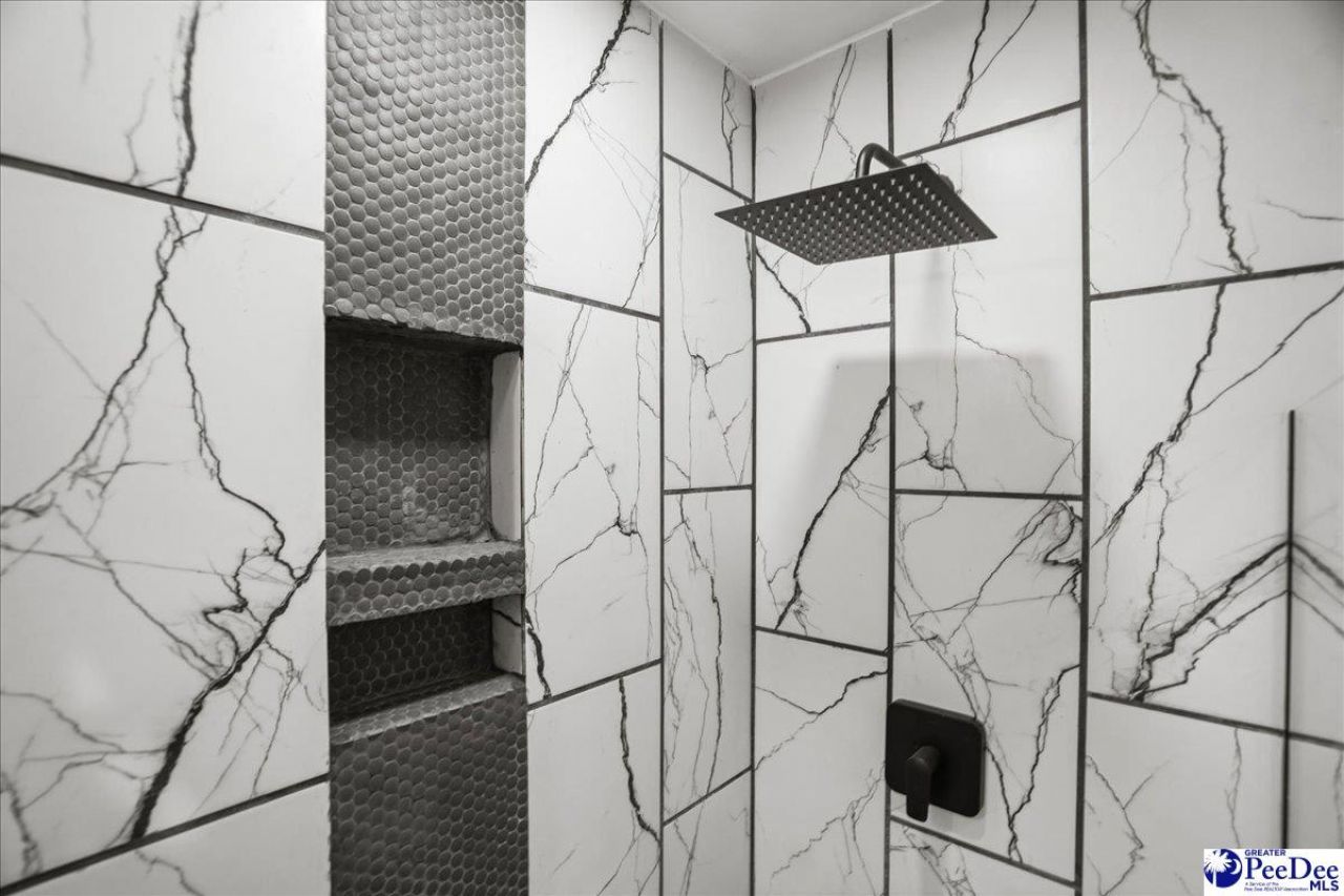 53 Kings Rd Photo 43